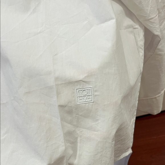 Classic Toteme button down Shirt - Picture 2 of 7